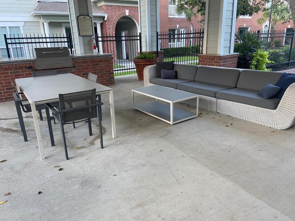 Spacious Apartments In The Woodlands, Tx Exterior foto